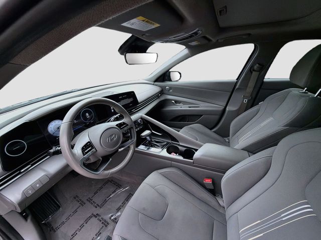 2025 Hyundai Elantra SEL - Photo 19