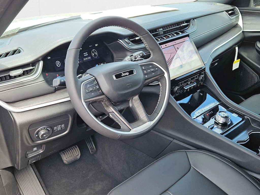 New 2025 Jeep Grand Cherokee Limited SUV