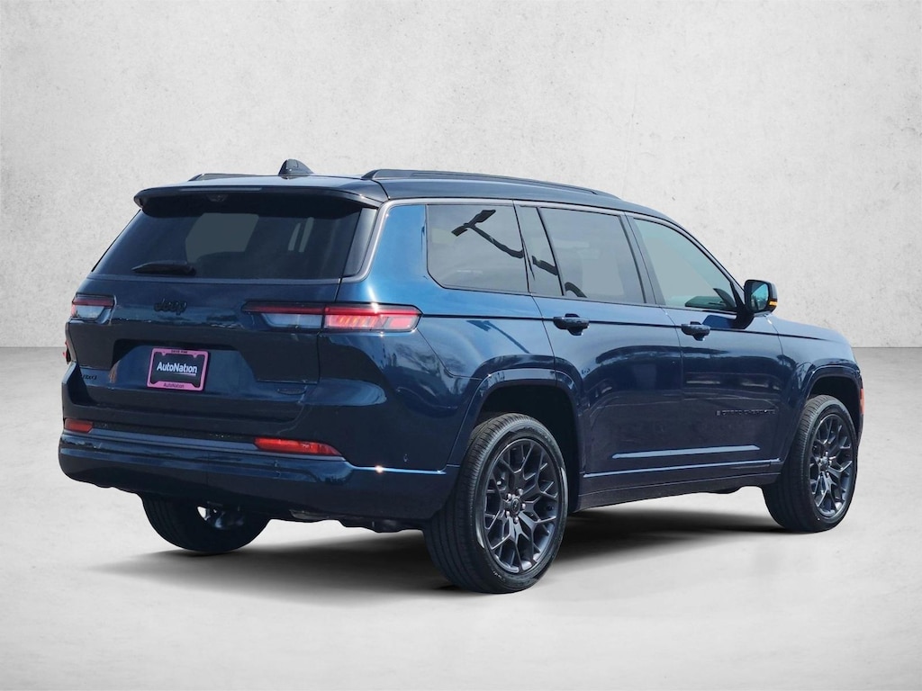 New 2027 Jeep Grand Cherokee Summit SUV