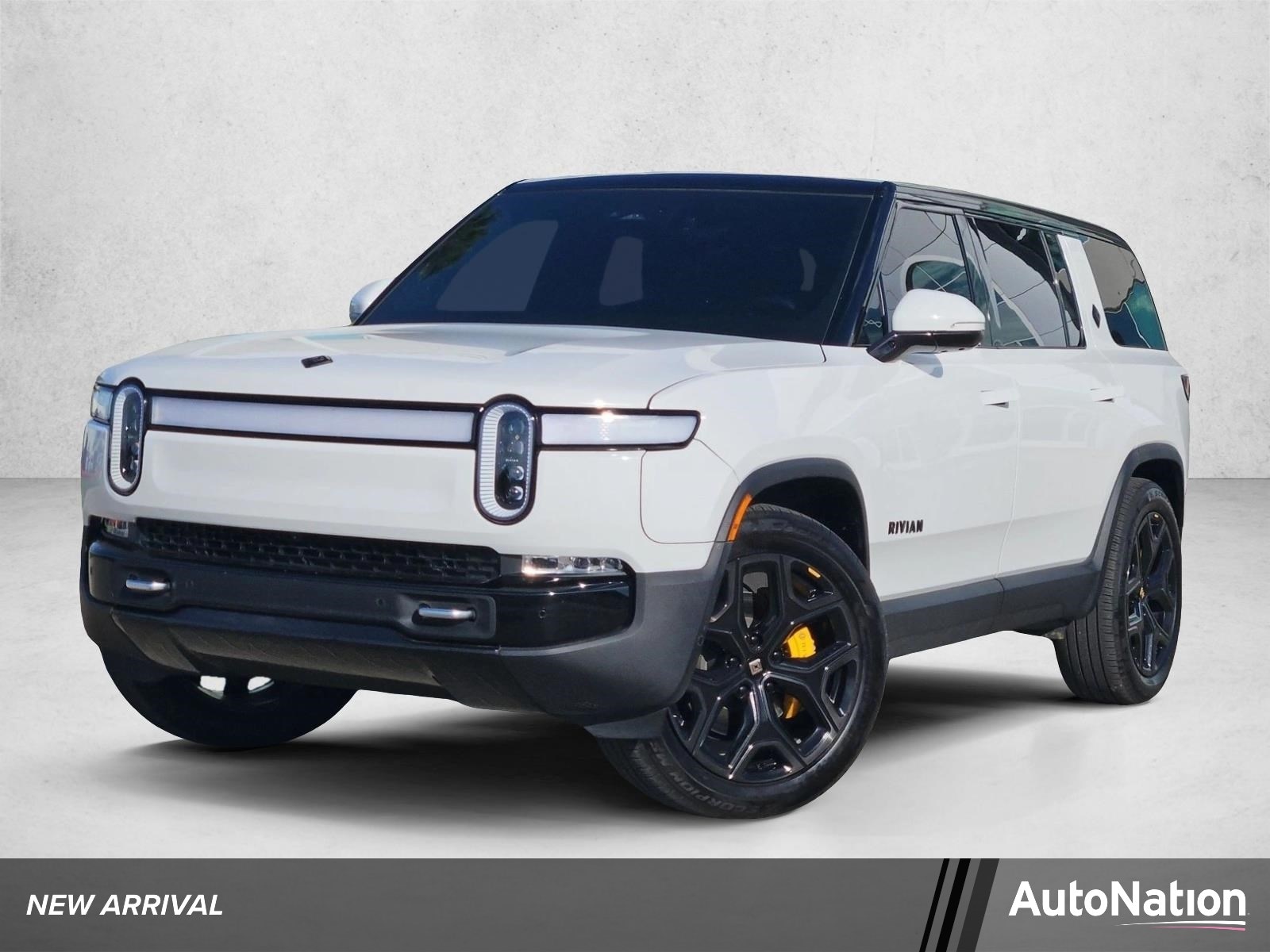 2023 Rivian R1S