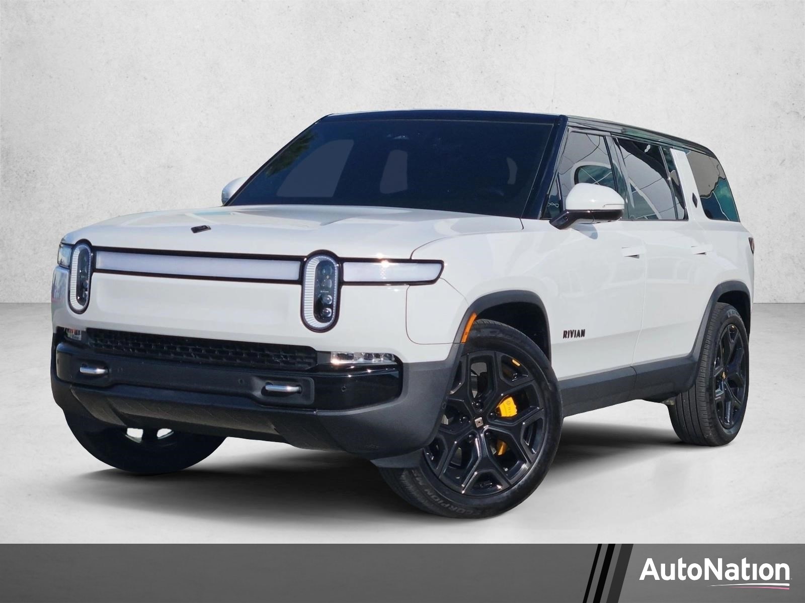 2023 Rivian R1S