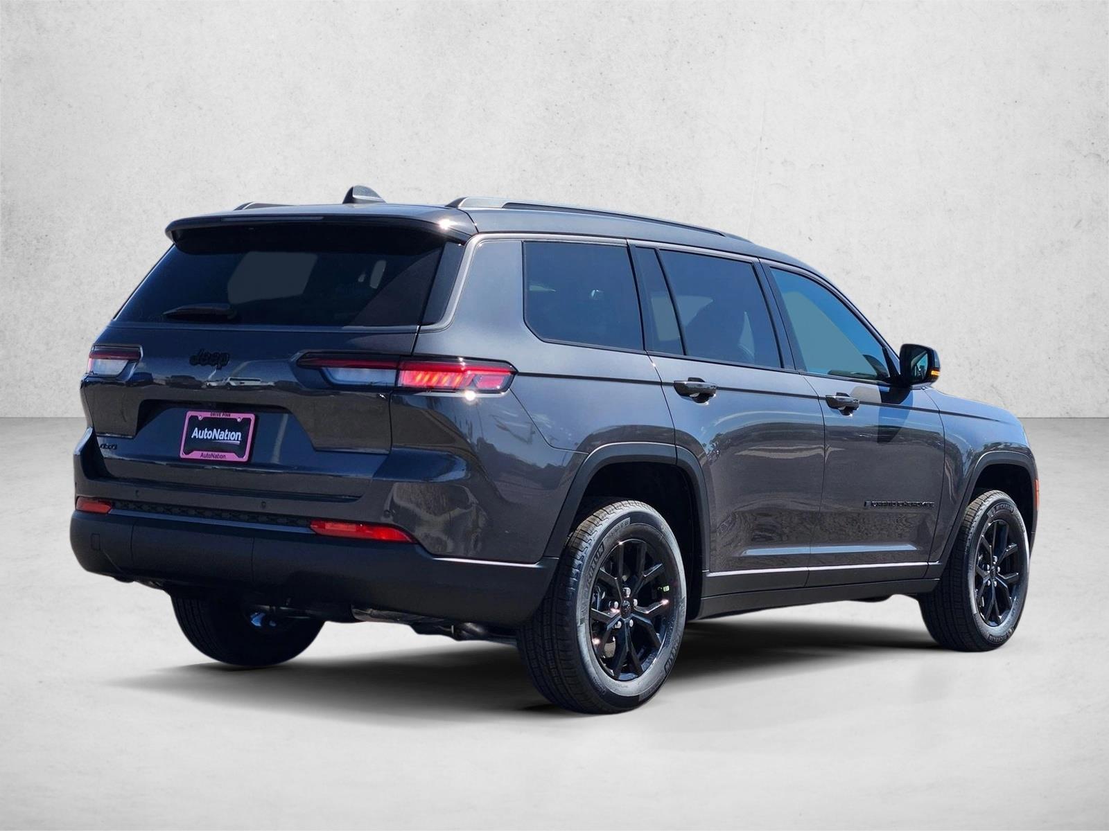 New 2026 Jeep Grand Cherokee Laredo Altitude SUV
