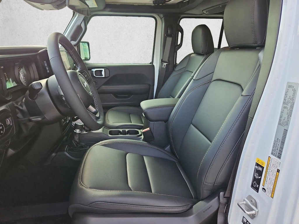 New 2026 Jeep Gladiator Sahara Truck Crew Cab