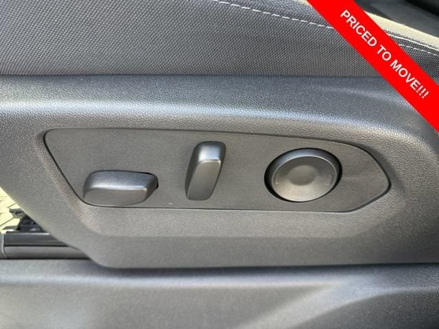 2025 Chevrolet Silverado 1500 LT Trail Boss - Photo 11