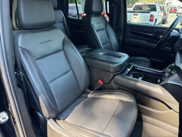 2023 GMC Yukon Denali - Photo 34