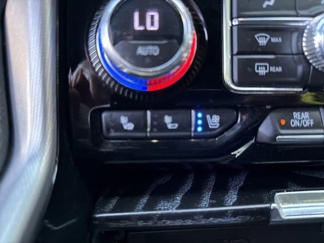 2023 GMC Yukon Denali - Photo 22
