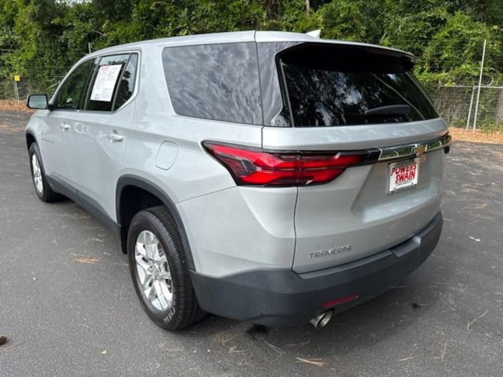 Used 2022 Chevrolet Traverse LS SUV