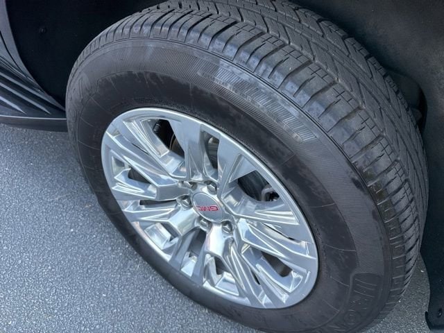 2023 GMC Yukon Denali - Photo 38