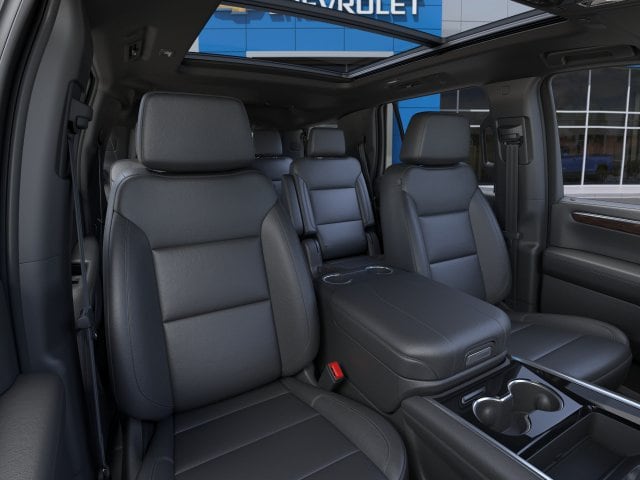 2027 Chevrolet Tahoe Z71 - Photo 16