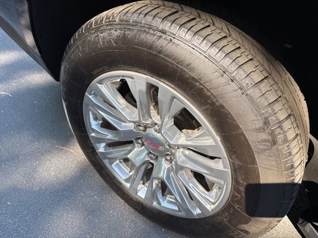 2023 GMC Yukon Denali - Photo 37