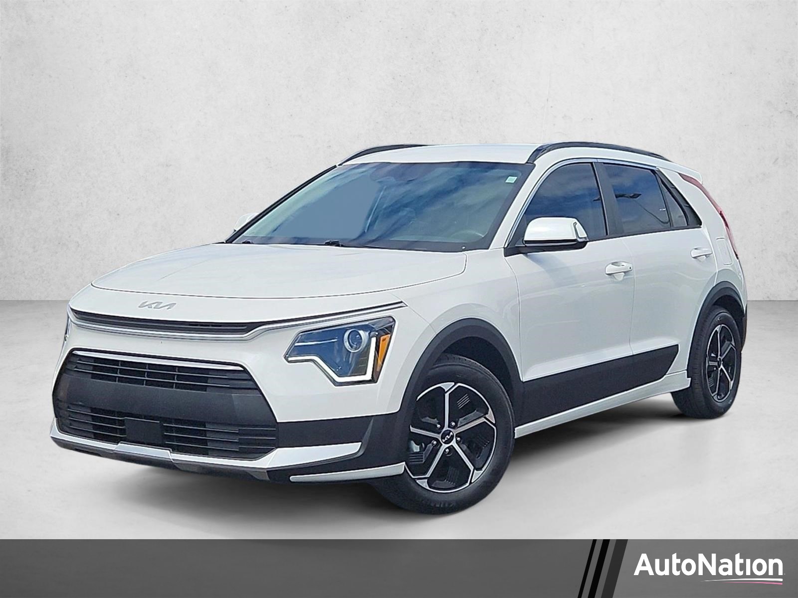 Used 2024 Kia Niro EX SUV
