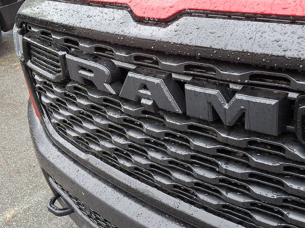 New 2026 Ram 1500 WARLOCK CREW CAB 4X4 5'7 BOX Pickup