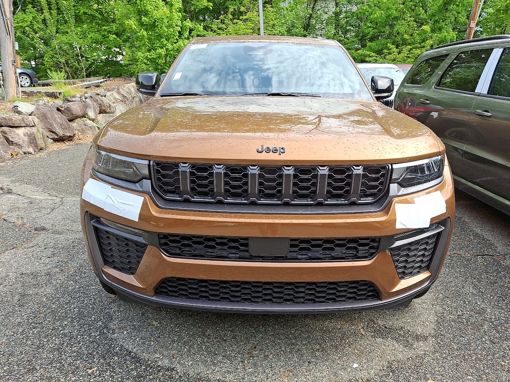 New 2026 Jeep Grand Cherokee LIMITED 4X4 Sport Utility