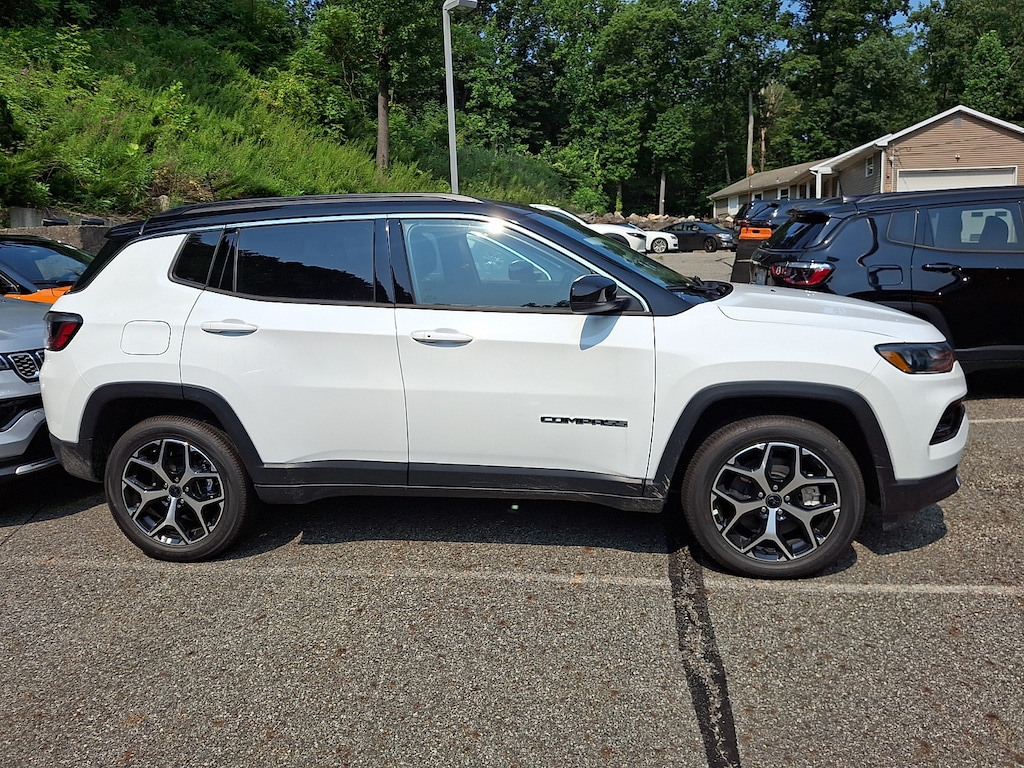 New 2026 Jeep Compass LIMITED 4X4 Sport Utility