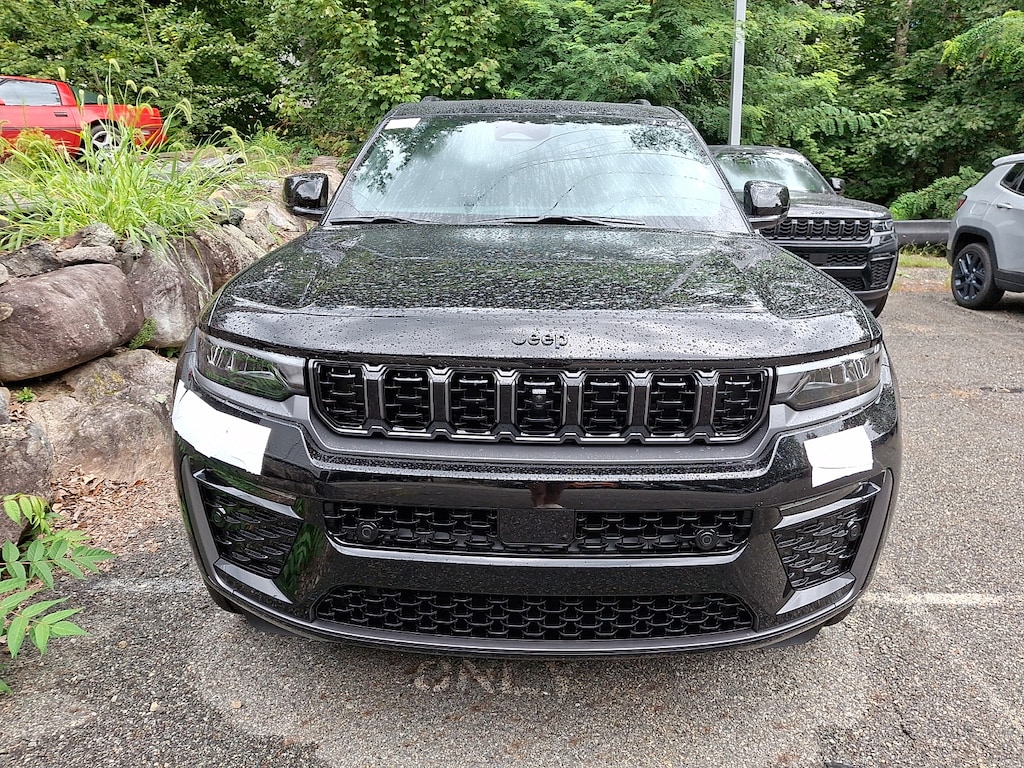 New 2027 Jeep Grand Cherokee Limited Reserve Sport Utility