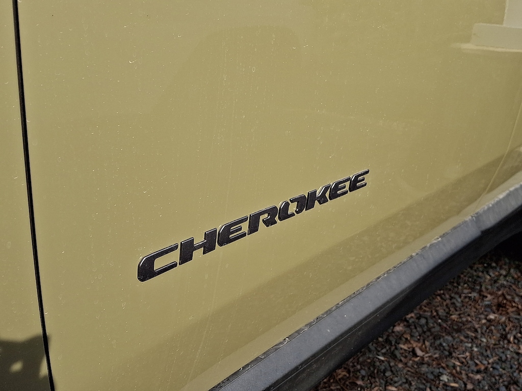 New 2026 Jeep Cherokee Limited 4x4 Sport Utility