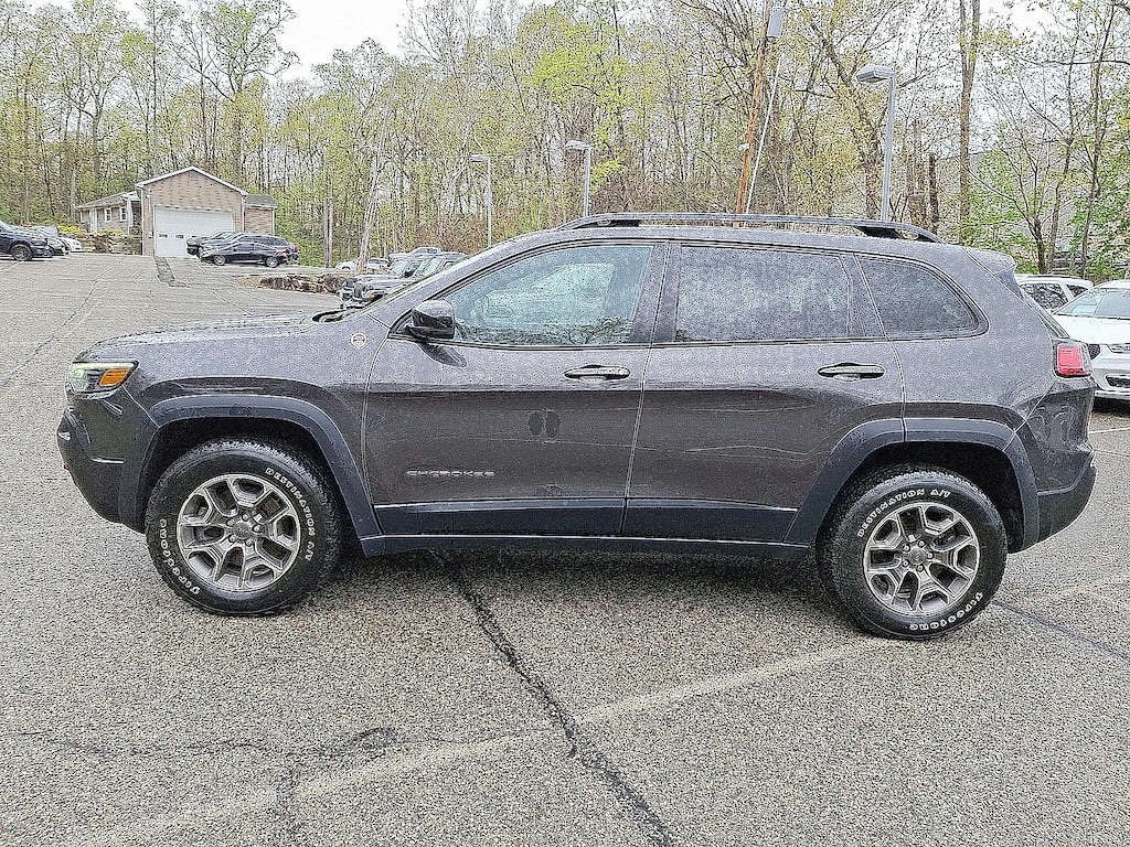 Used 2022 Jeep Cherokee Trailhawk 4x4 Sport Utility