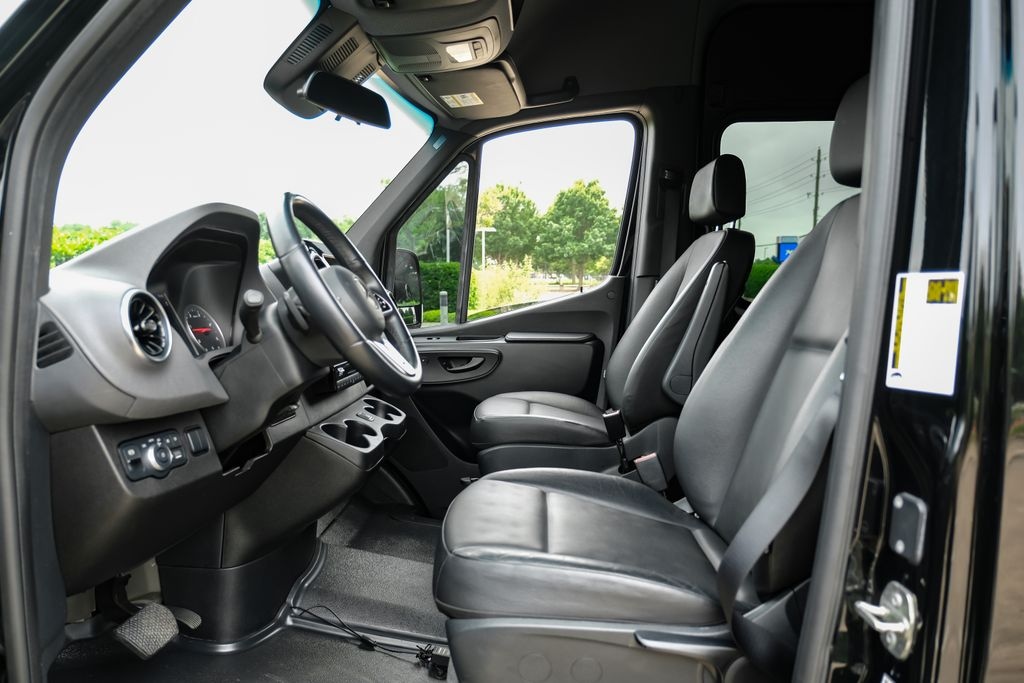 Used 2022 Mercedes-Benz Sprinter 2500 Passenger 170 WB Minivan/Van