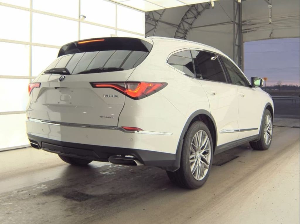 Used 2024 Acura MDX Advance SUV