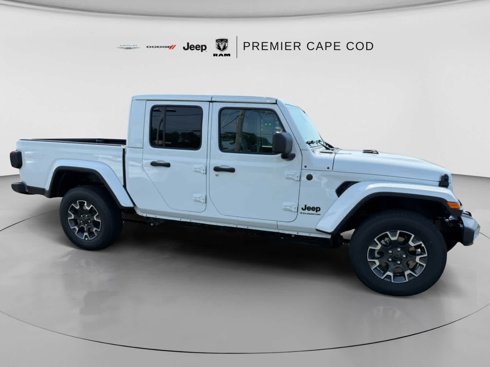 2026 Jeep Gladiator SAHARA 4X4 Pickup