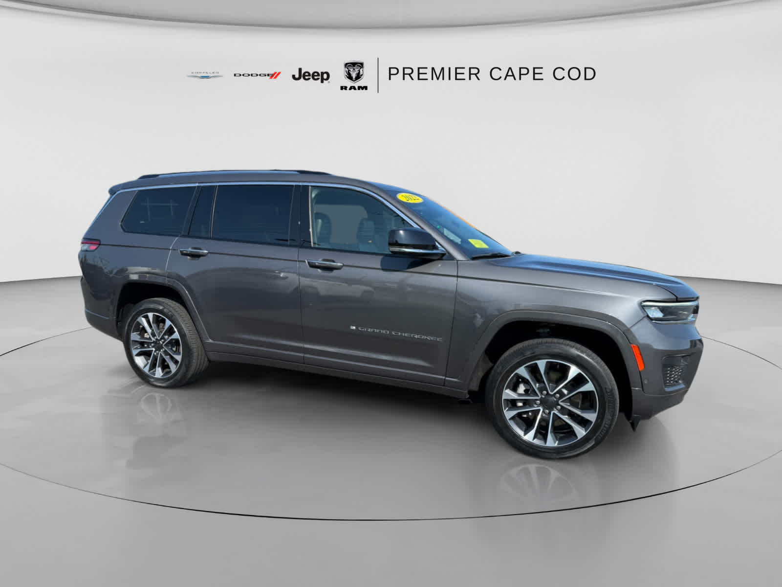 2022 Jeep New Grand Cherokee Overland SUV