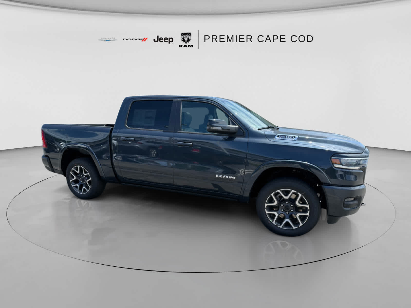 2026 Ram 1500 LARAMIE CREW CAB 4X4 5'7 BOX Pickup