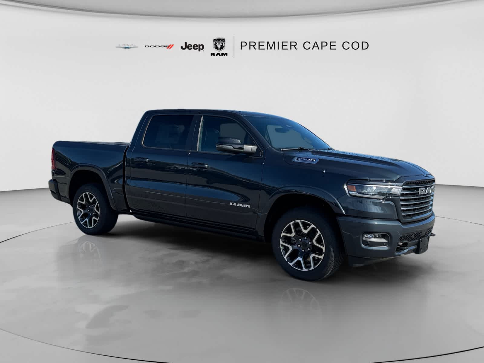 2027 Ram 1500 LARAMIE CREW CAB 4X4 5'7 BOX Pickup