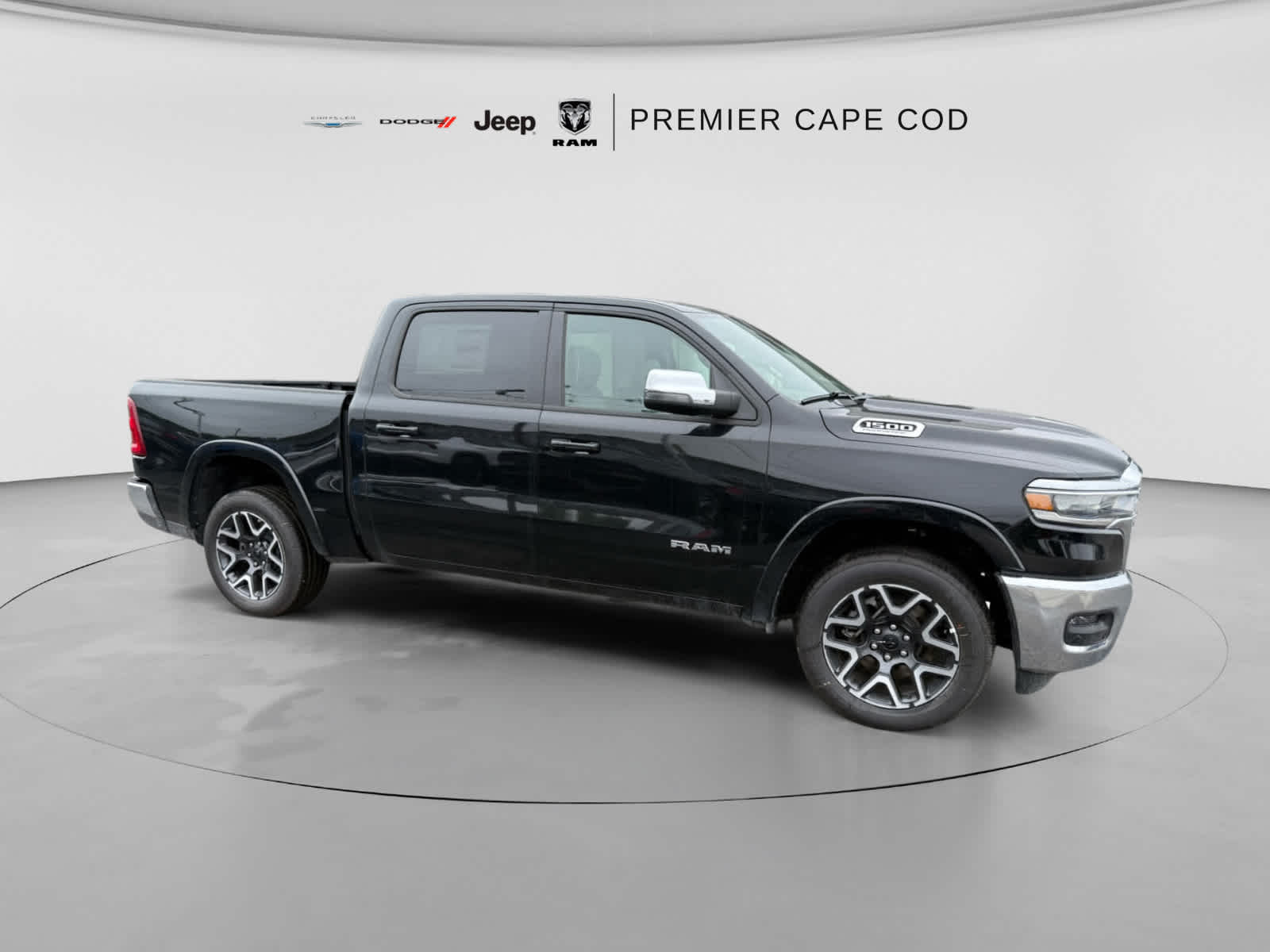 2026 Ram 1500 LARAMIE CREW CAB 4X4 5'7 BOX Pickup