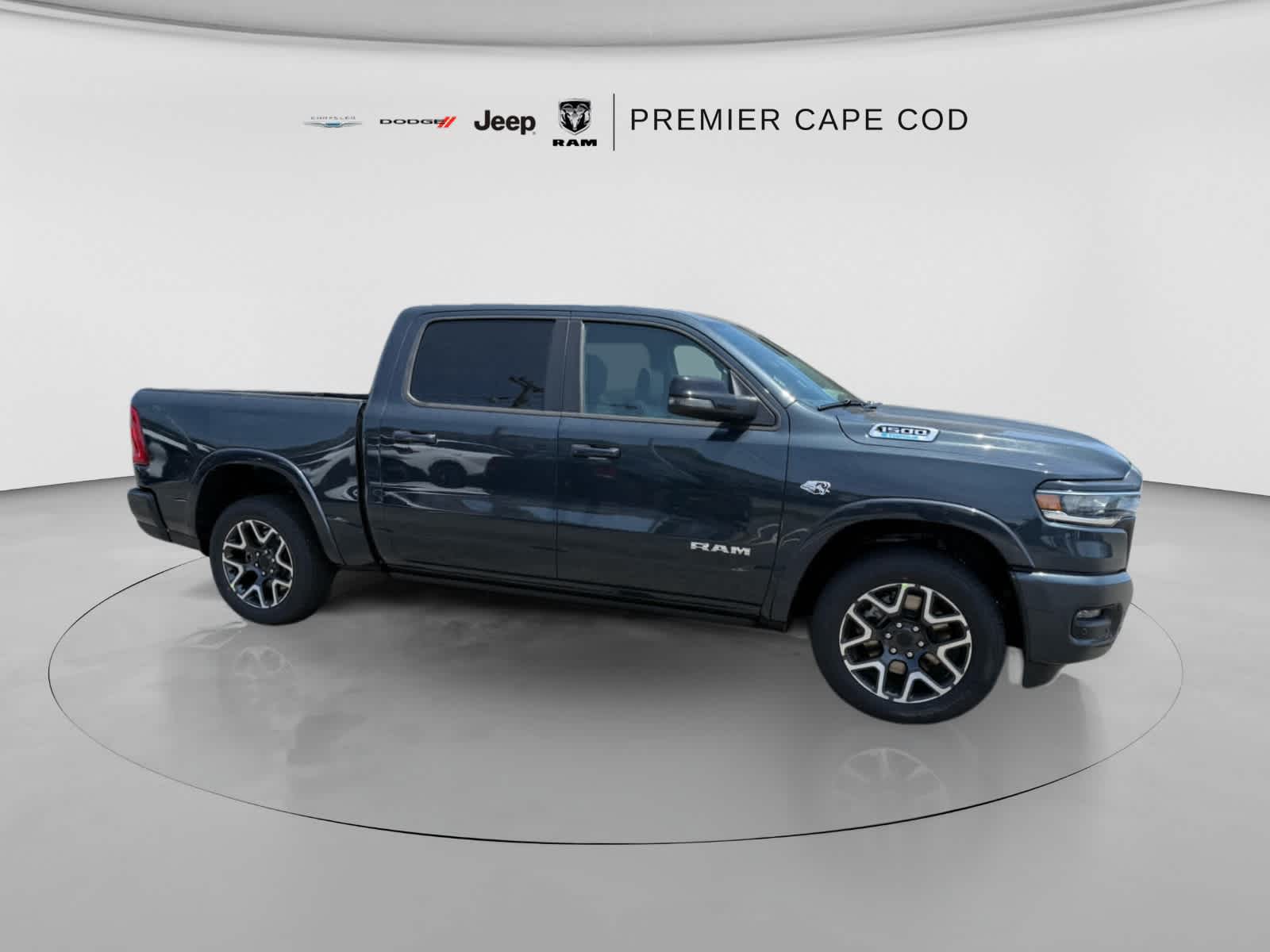 2026 Ram 1500 LARAMIE CREW CAB 4X4 5'7 BOX Pickup