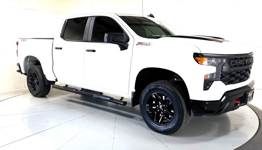 2025 Chevrolet Silverado 1500 Custom