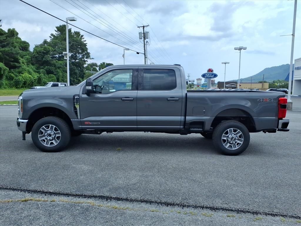 New 2026 Ford F-350SD Lariat Truck