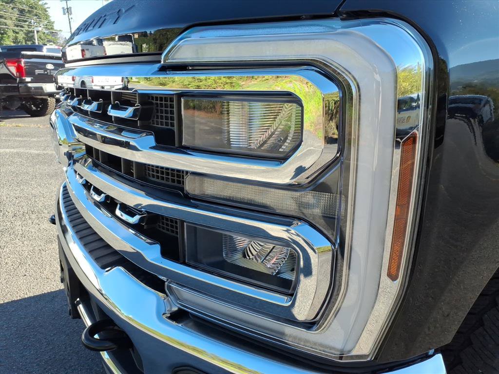 New 2027 Ford F-250SD Lariat Truck