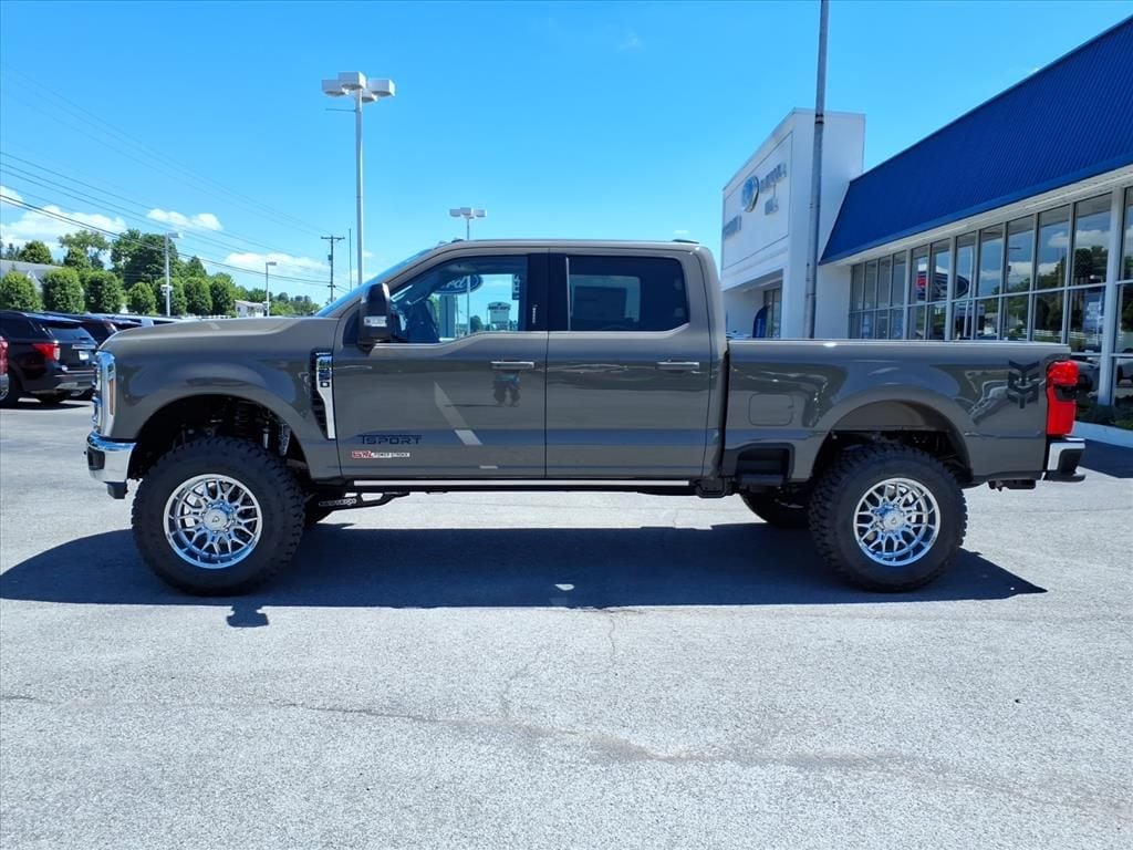 New 2026 Ford F-250SD Lariat Truck