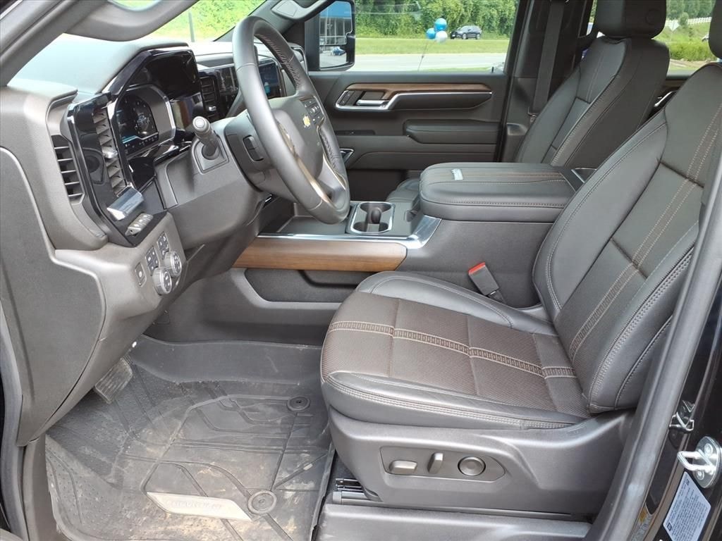 Used 2024 Chevrolet Silverado 2500HD High Country Truck