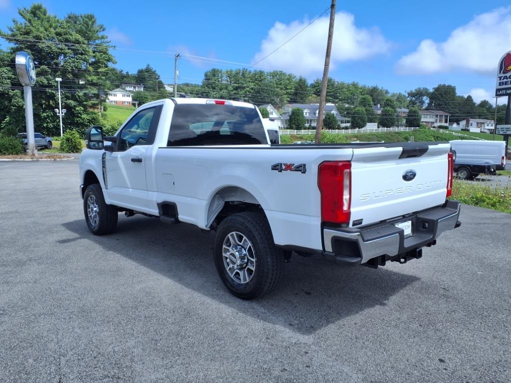 New 2025 Ford F-350SD XLT Truck