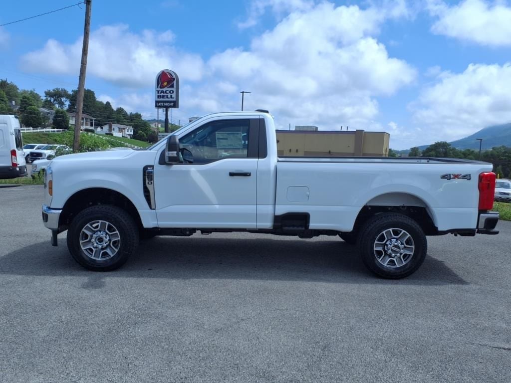 New 2025 Ford F-350SD XLT Truck