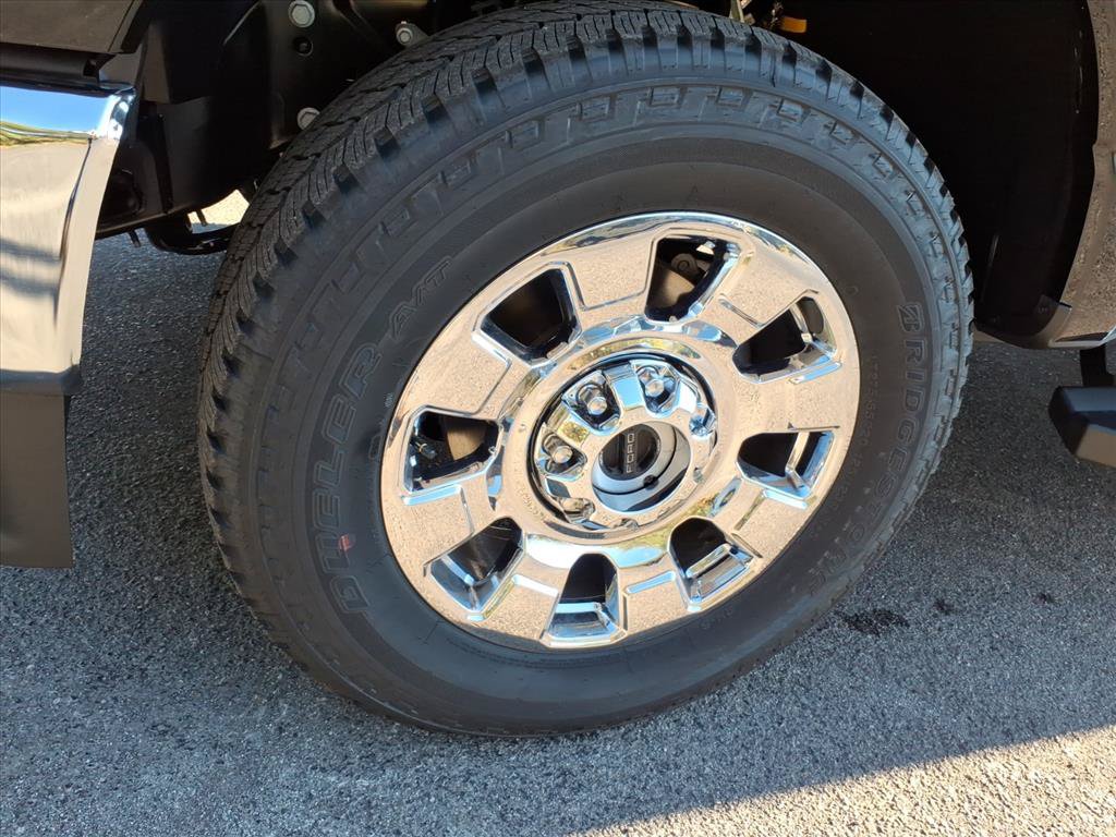 New 2027 Ford F-250SD Lariat Truck