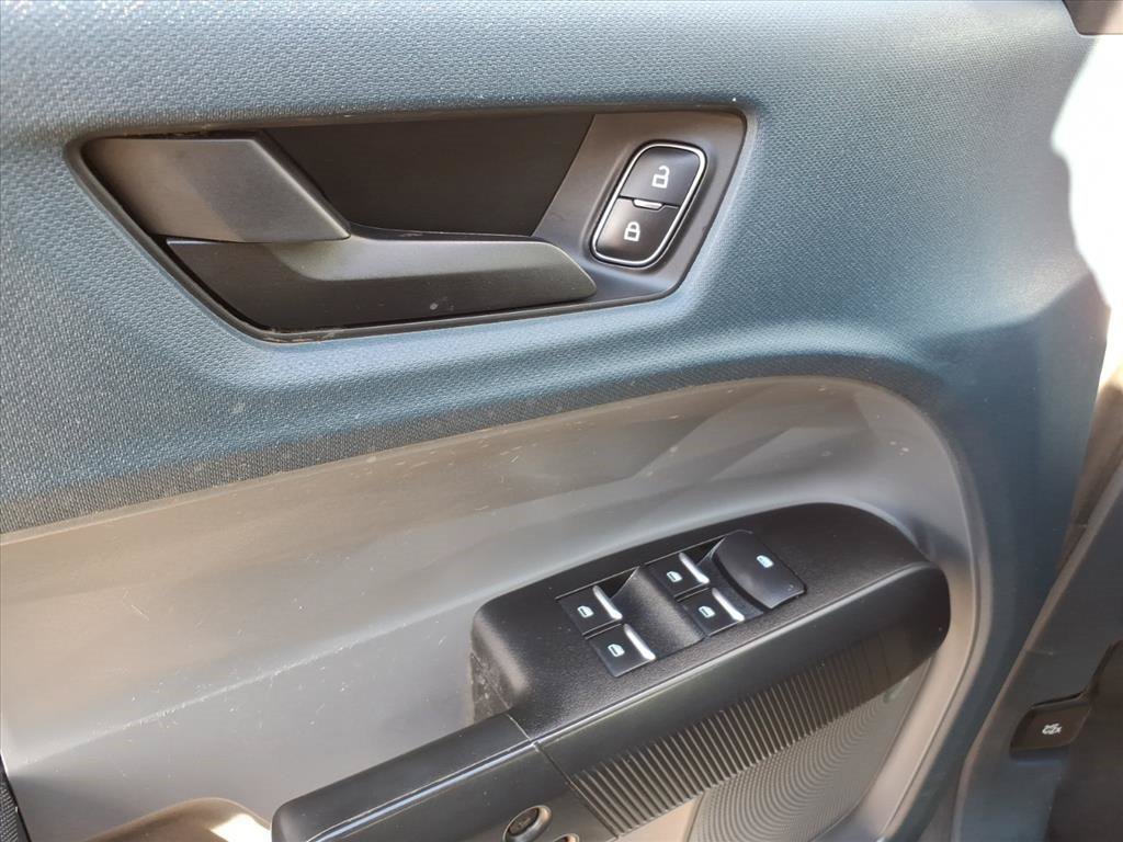 2022 Ford Maverick XL - Photo 15
