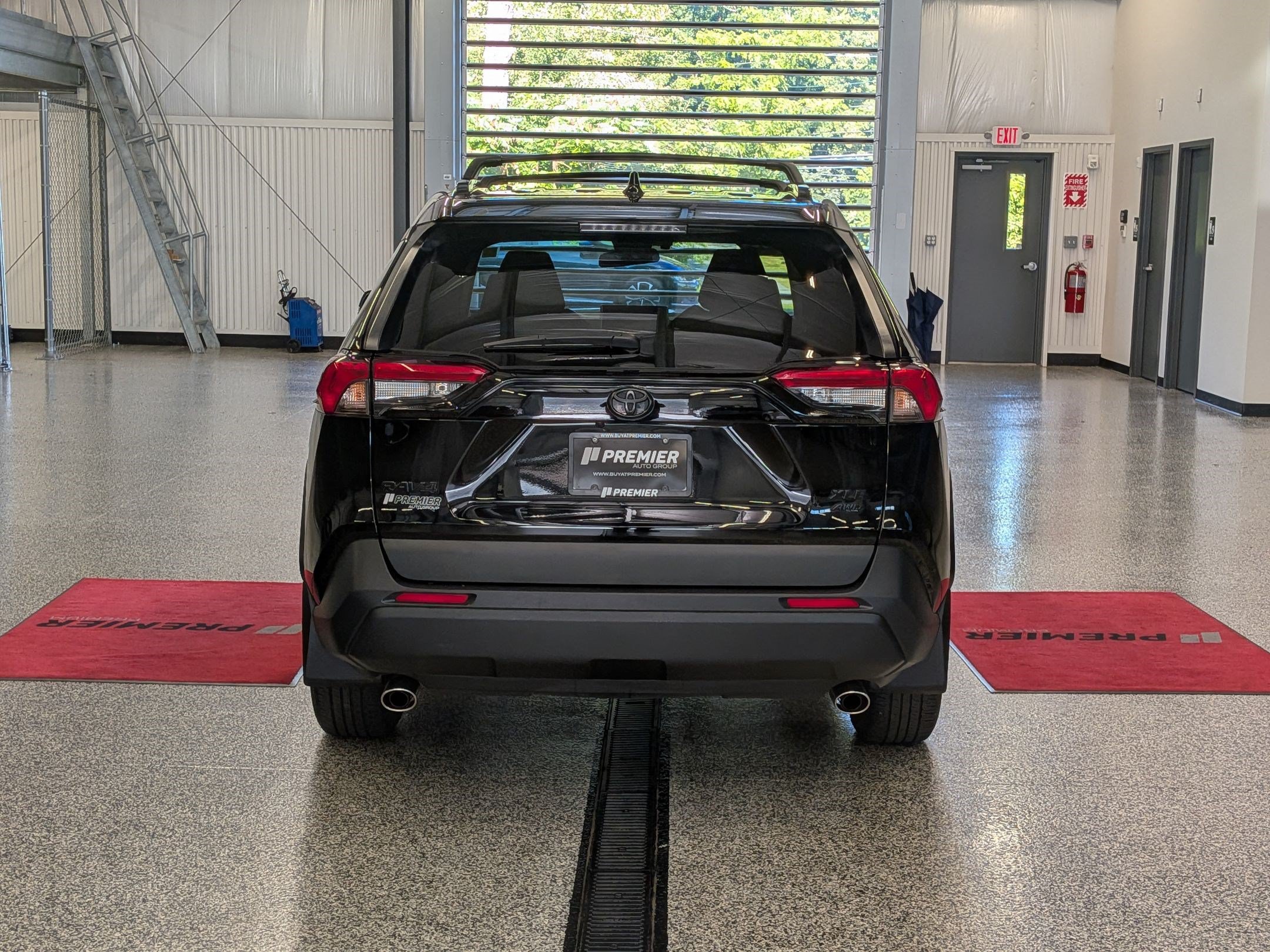 Used 2024 Toyota RAV4 XLE Sport Utility