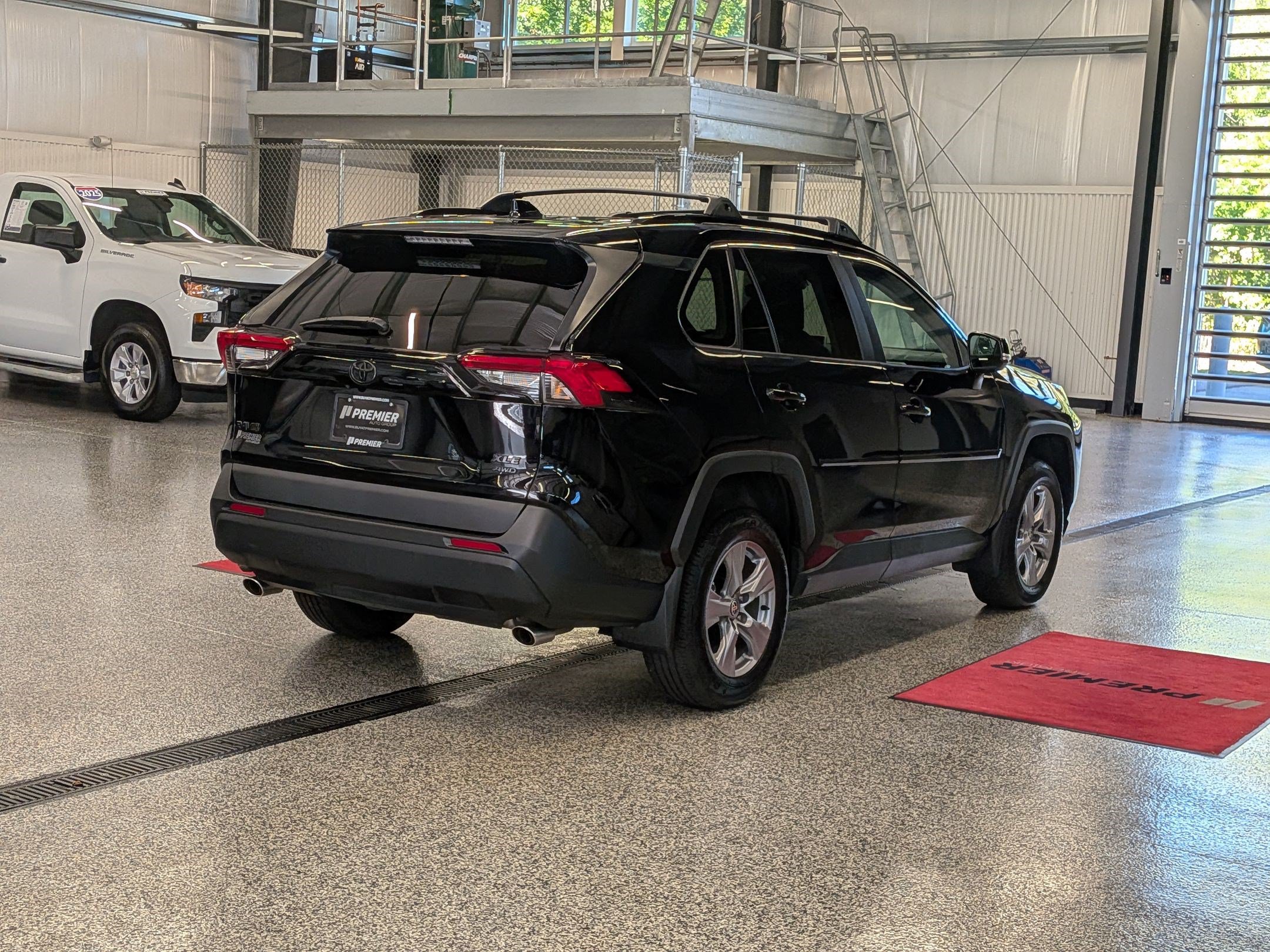 Used 2024 Toyota RAV4 XLE Sport Utility