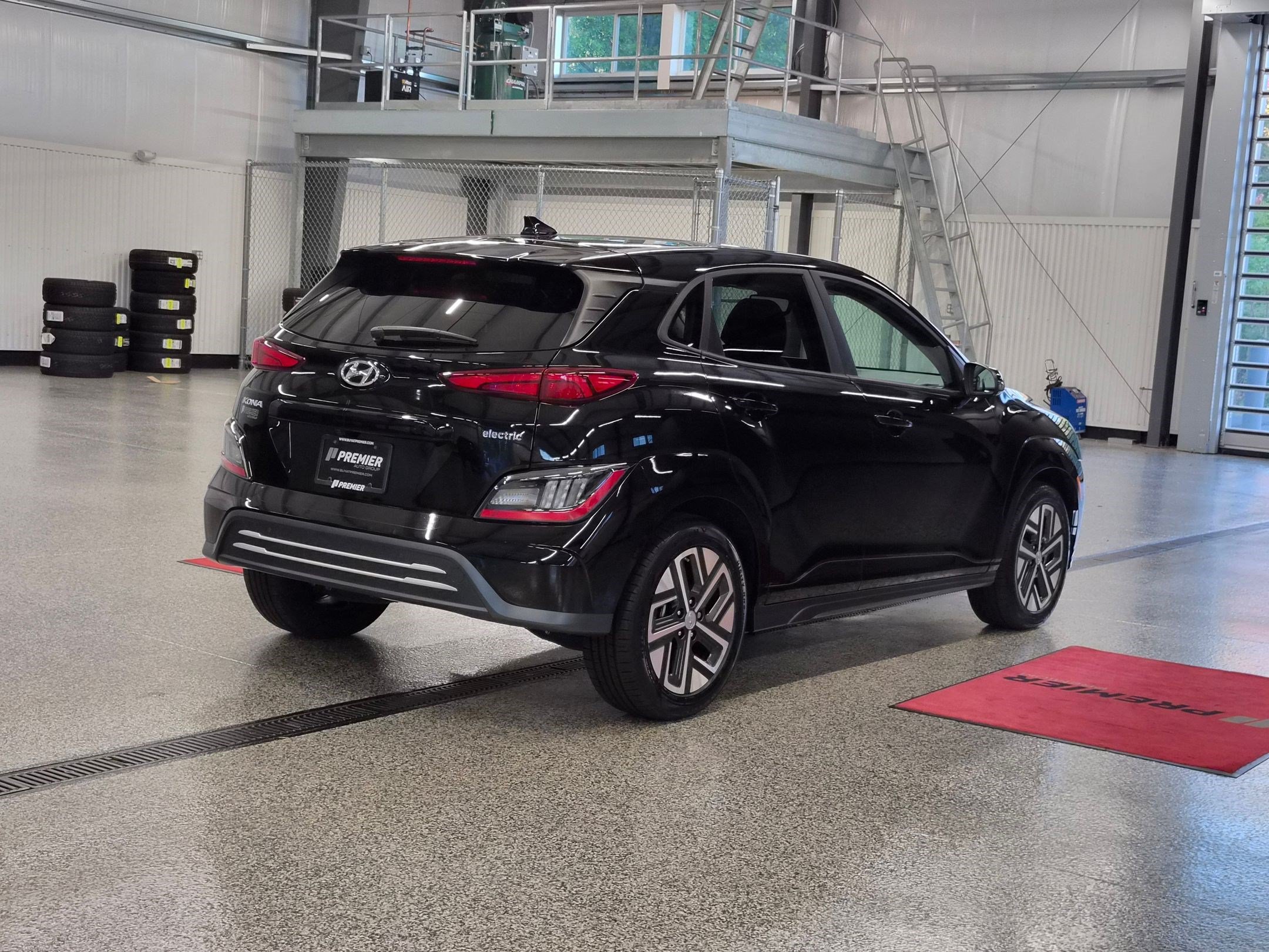 Used 2023 Hyundai Kona Electric Limited Sport Utility