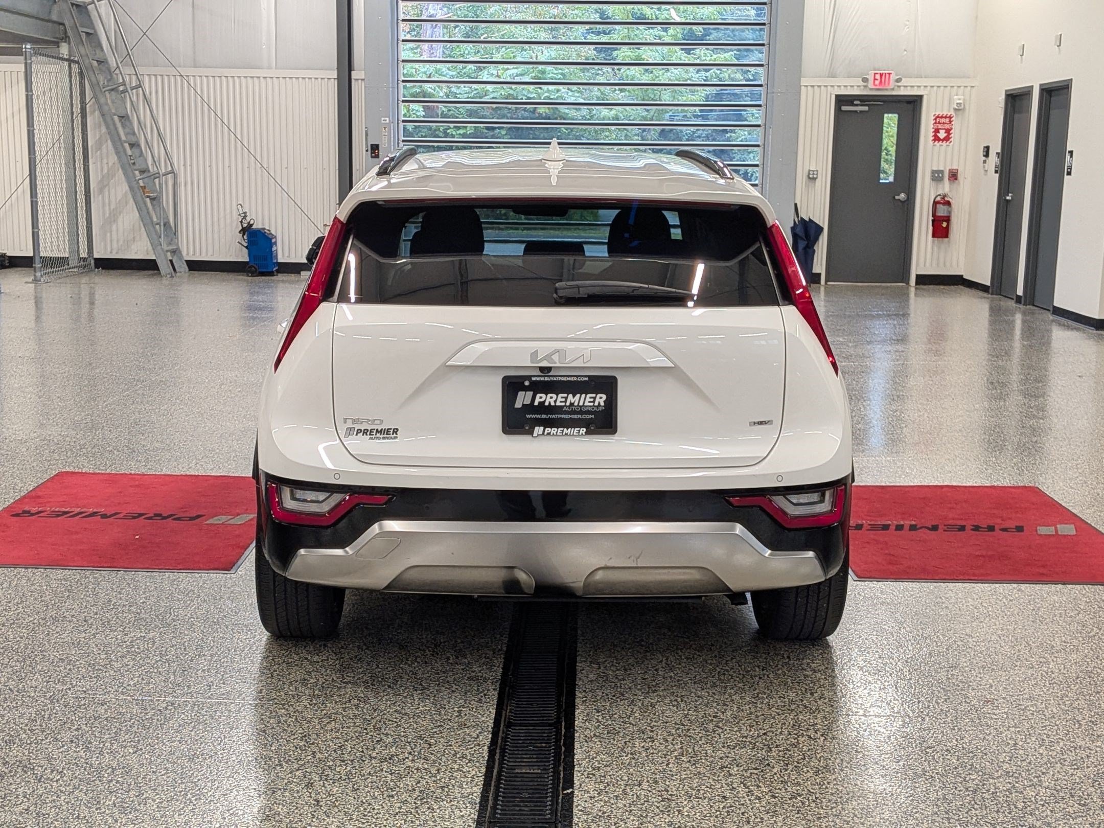 Certified 2024 Kia Niro SX Touring Sport Utility