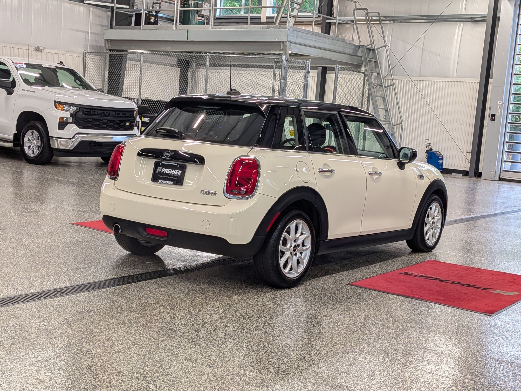 Used 2021 MINI Hardtop 4 Door Cooper Hatchback