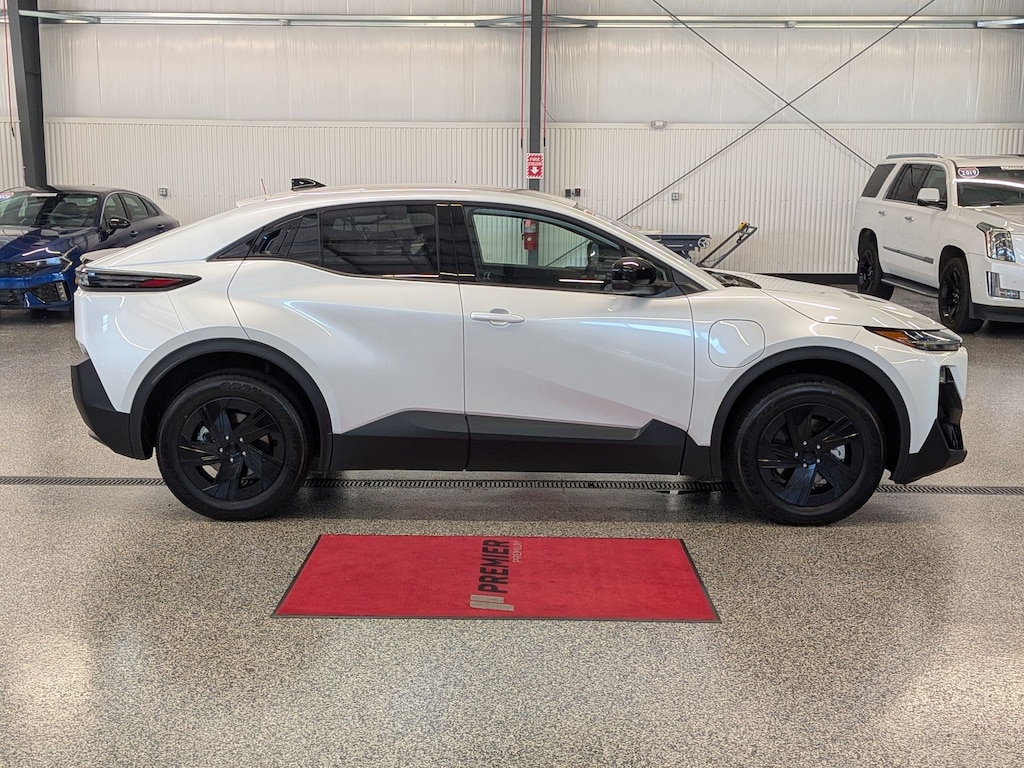 Used 2026 Subaru Uncharted Premium Sport Utility