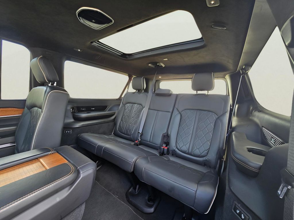 2024 Jeep Grand Wagoneer L Series III - Photo 19