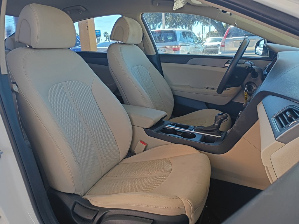 Used 2016 Hyundai Sonata SE Sedan