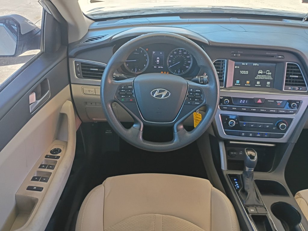 Used 2016 Hyundai Sonata SE Sedan
