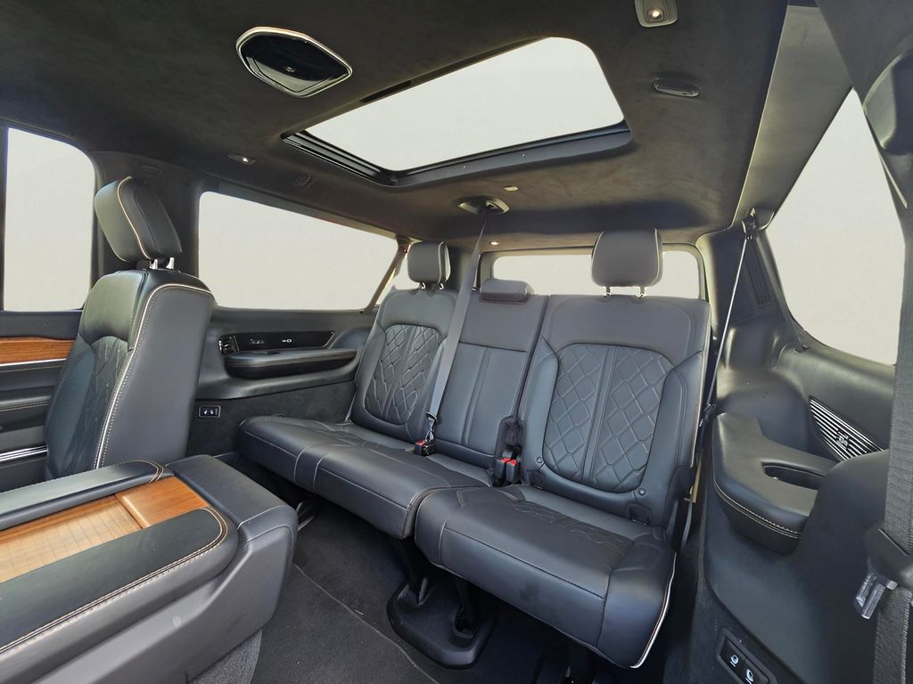 2024 Jeep Grand Wagoneer L Series III - Photo 14