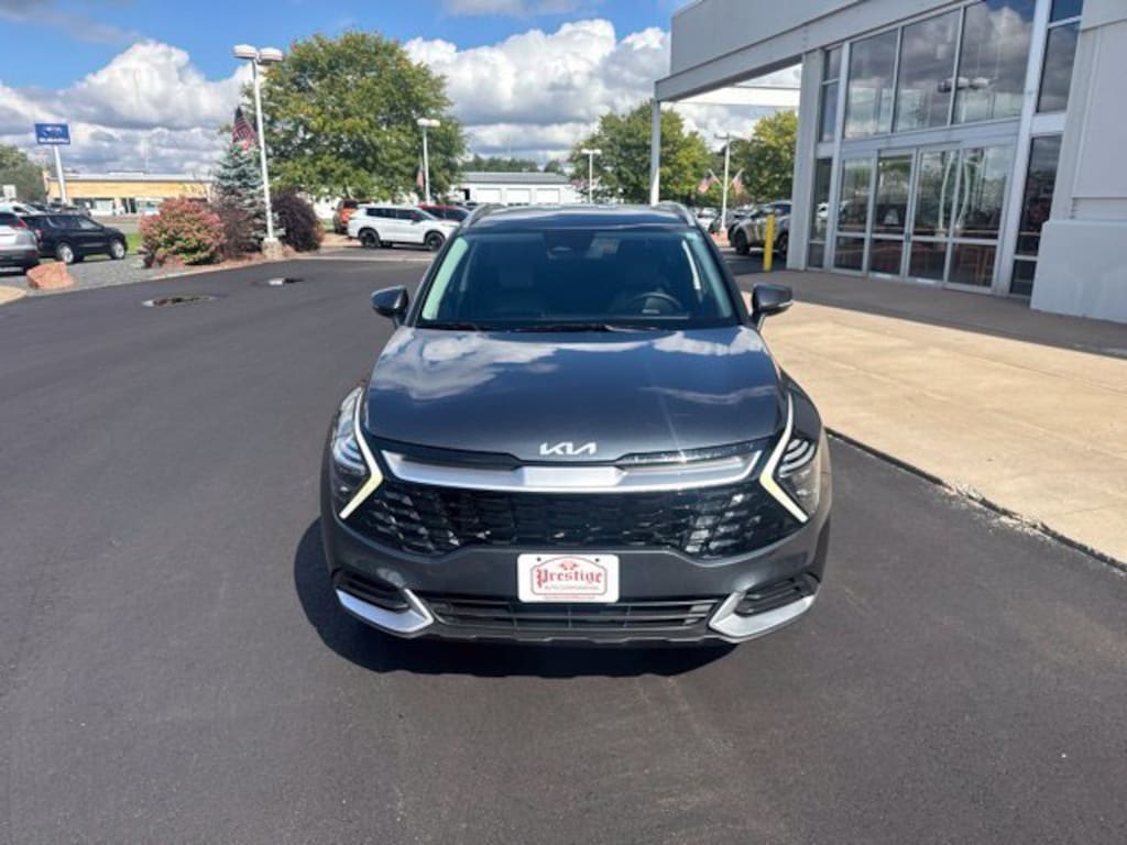 Used 2024 Kia Sportage EX SUV