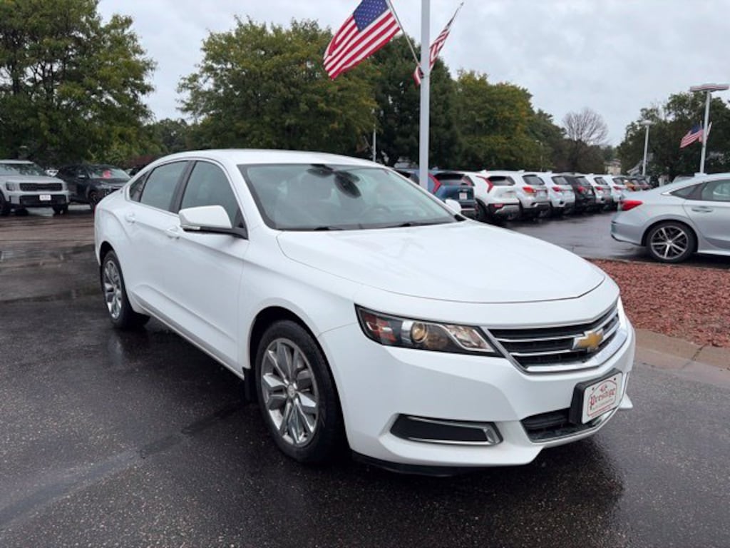 Used 2016 Chevrolet Impala LT Sedan